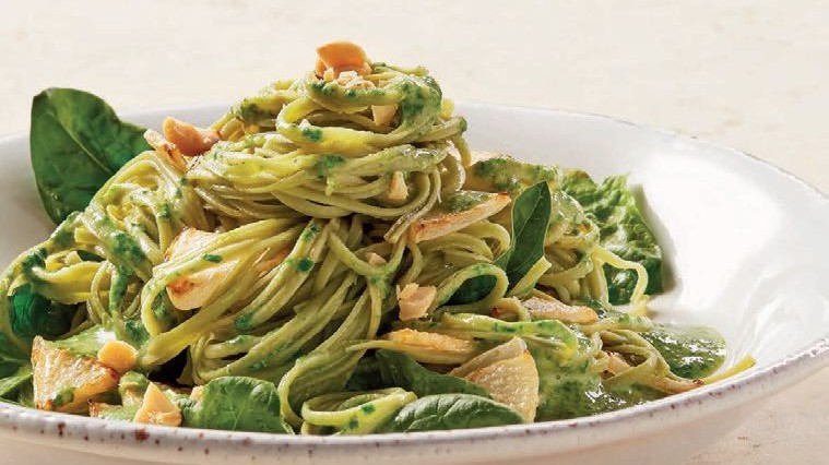 Image of Edamame Spaghetti with  (almost) raw spinach sauce 
